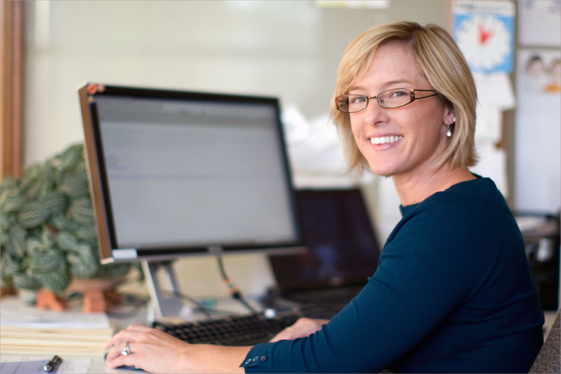 Patient Power USA healthcare advocate at her desk